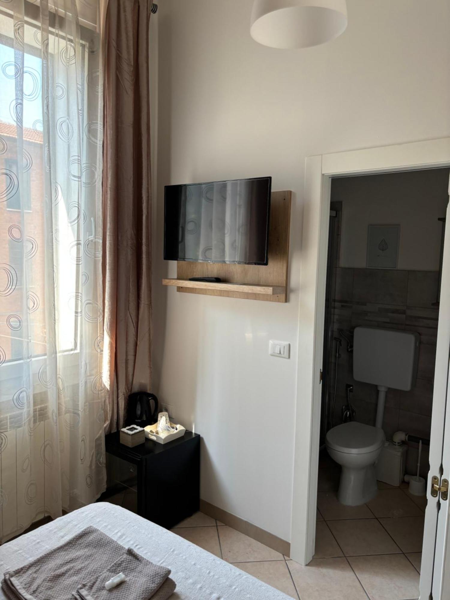 Affittacamere Home&Stazione Bolonia Exterior foto