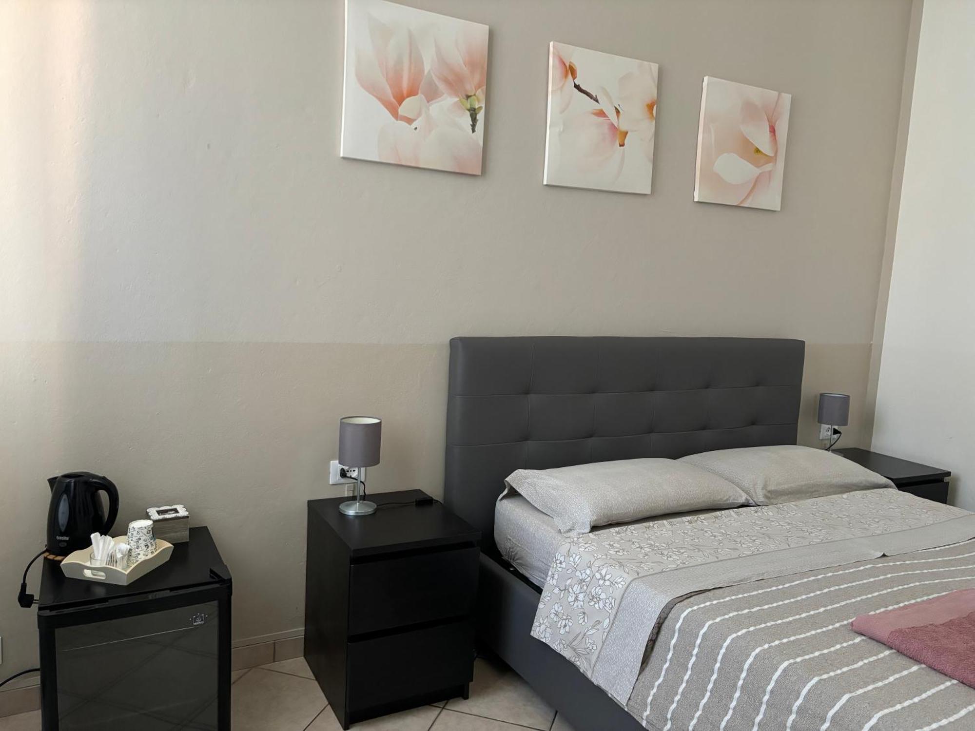 Affittacamere Home&Stazione Bolonia Exterior foto